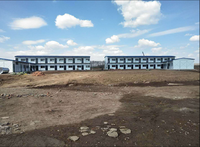 哈尔滨集装箱房厂家：定制化临时建筑解决方案